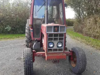IH 885XL