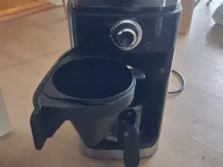Kaffemaskine med Kværn