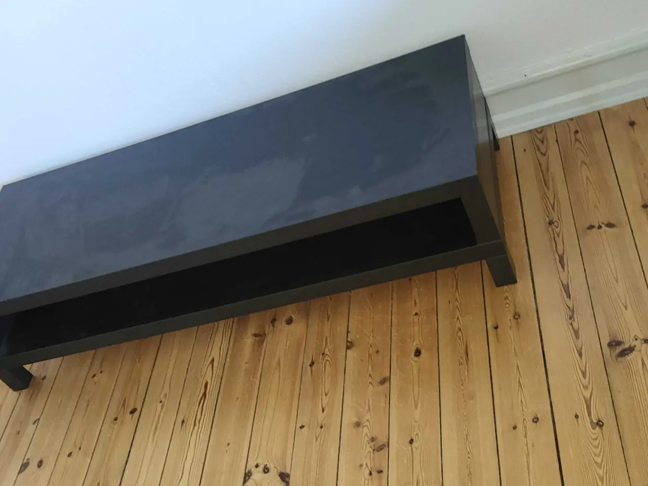 Billede 1 - TV møbel i ok stand