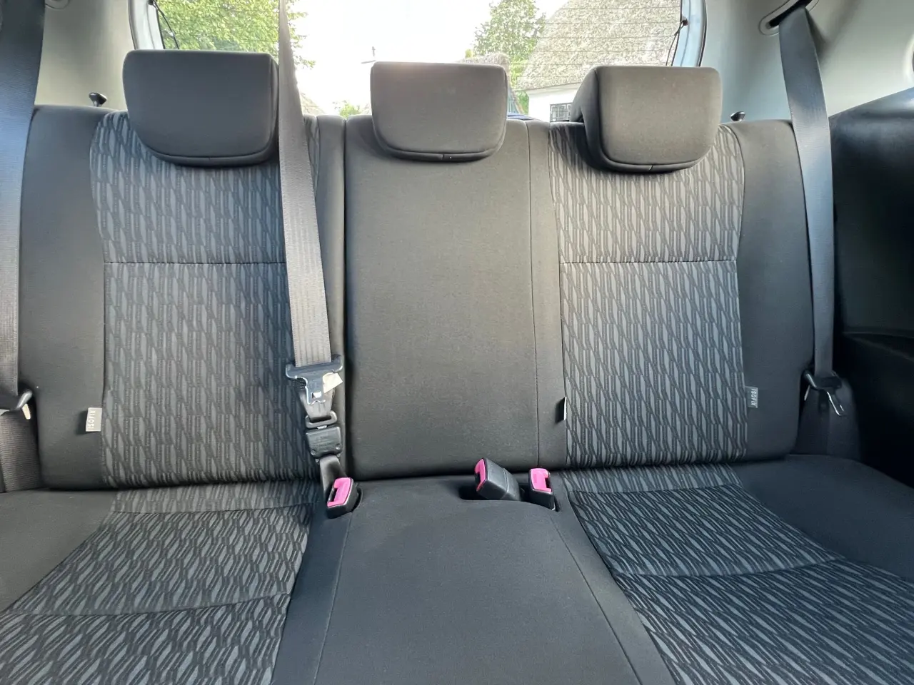 Billede 11 - Velholdt Toyota Yaris med lavt kilometer tal