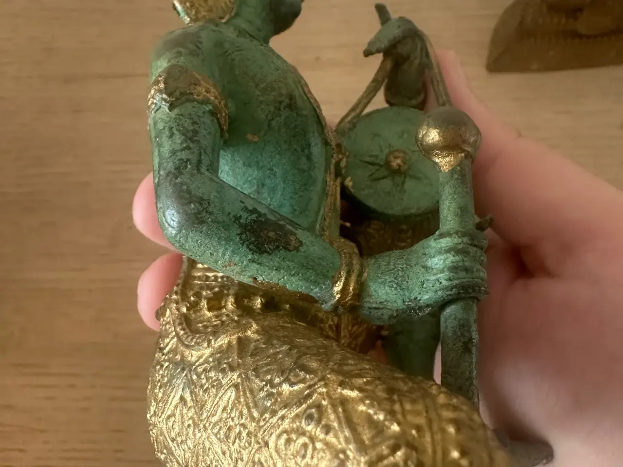 Billede 16 - 3 flotte orientalske metalfigurer – Buddha & musik