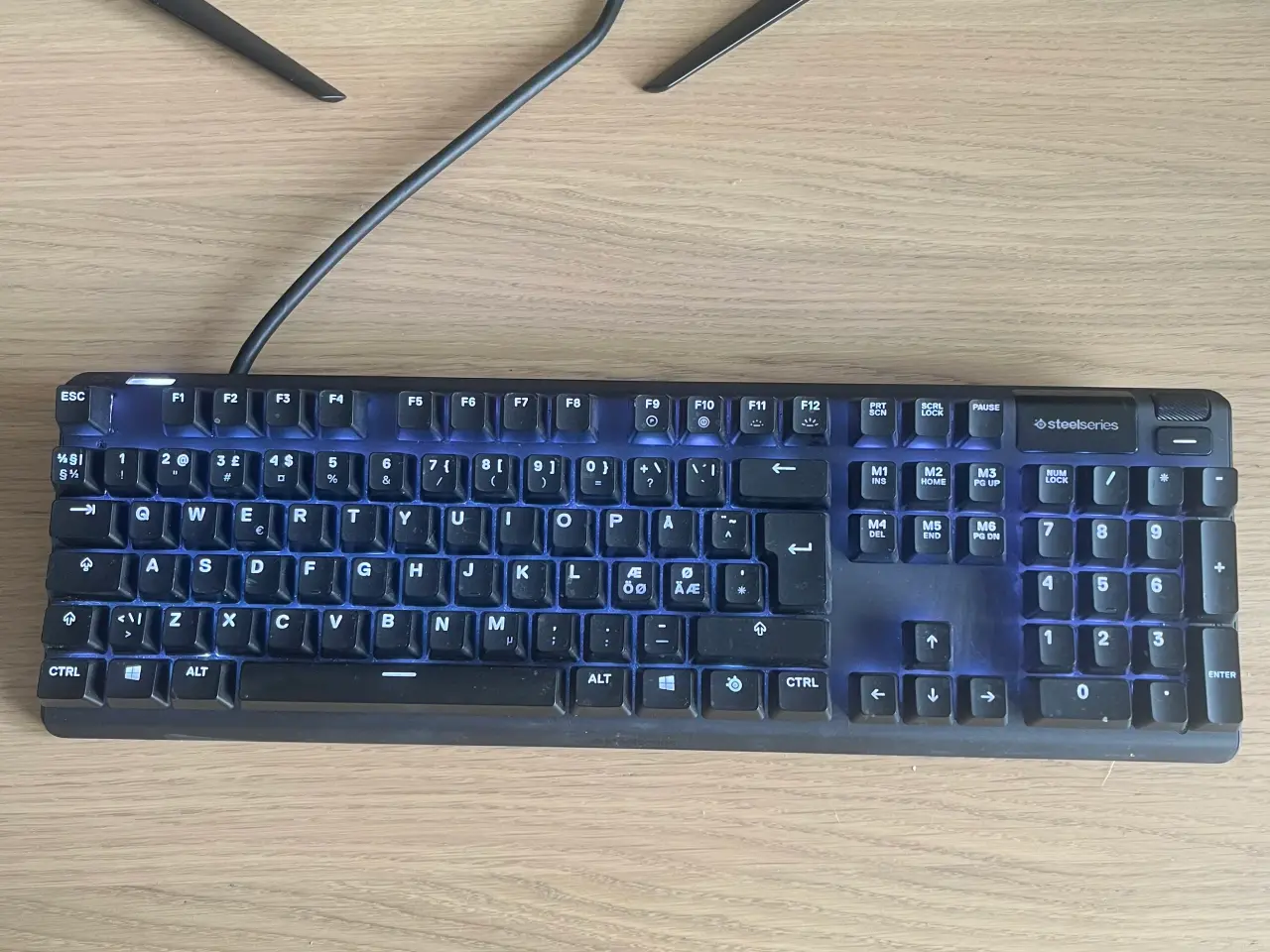 Billede 1 - Tastatur og mussemåtte 