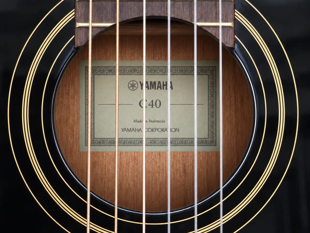 Billede 3 - Yamaha c40 klassisk guitar 4/4 med tilbehør