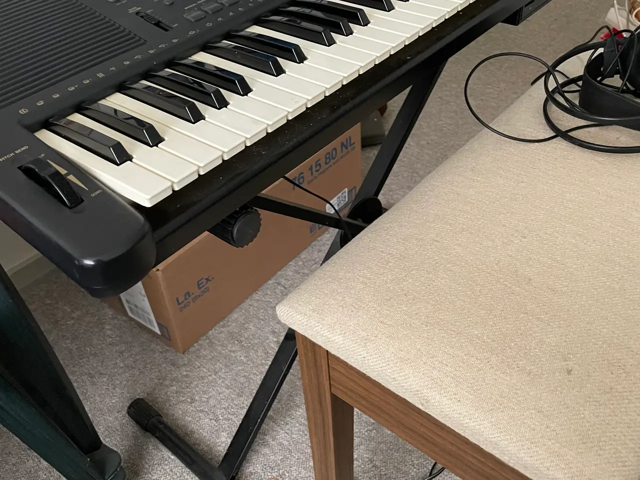Billede 1 - Technics KN750 keyboard med stativ, bænk og hørete