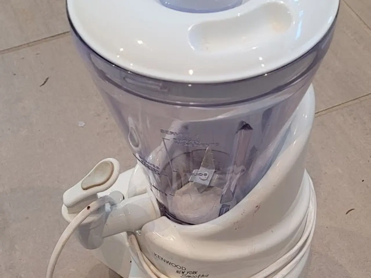 Billede 1 - Ting til køkkenet: Kenwood Blender