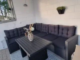 Hjørnesofa I polyrattan