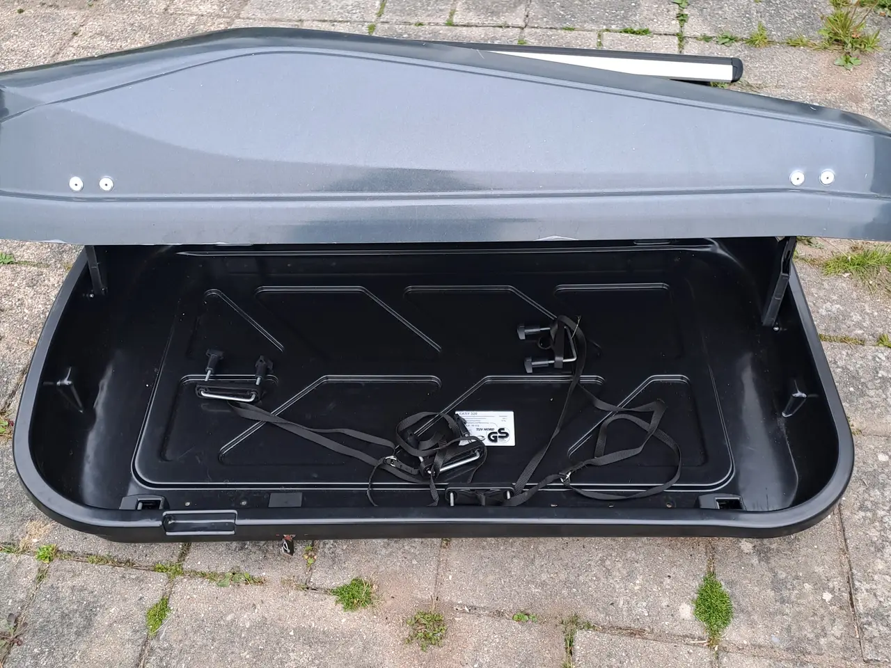 Billede 2 - Thule tagboks 998 kr, med bøjler