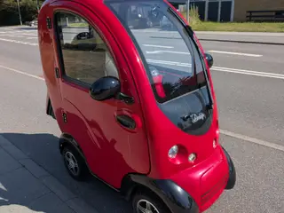 kabinescooter fra Lindbjerg 15 km/t ny oliefyr