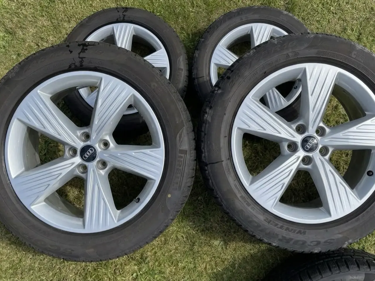 Billede 1 - Audi Q4 originale 19” alufælge med vinterdæk