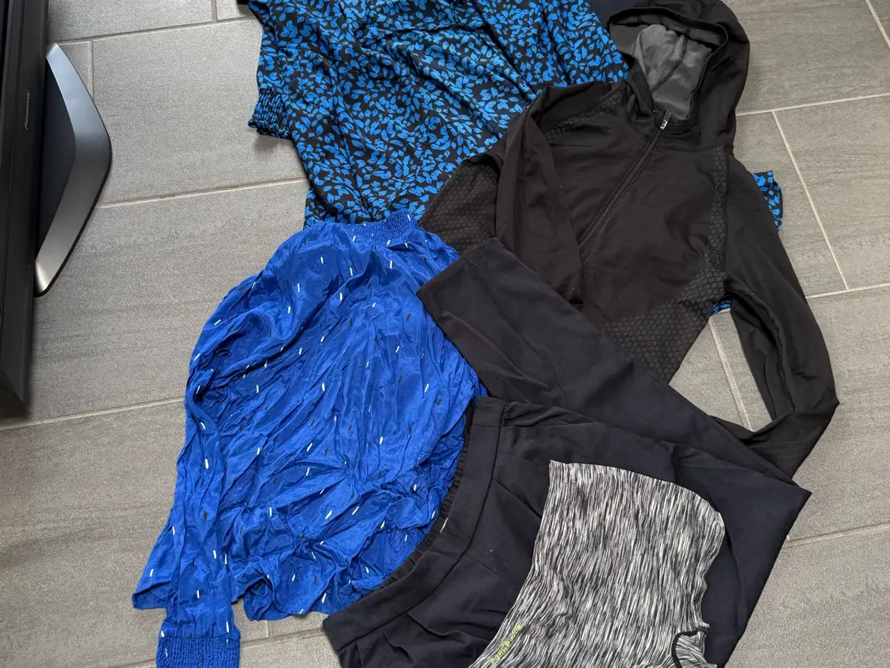 Billede 8 - Pige/dametøj str xs,s, 34,36, incl porto