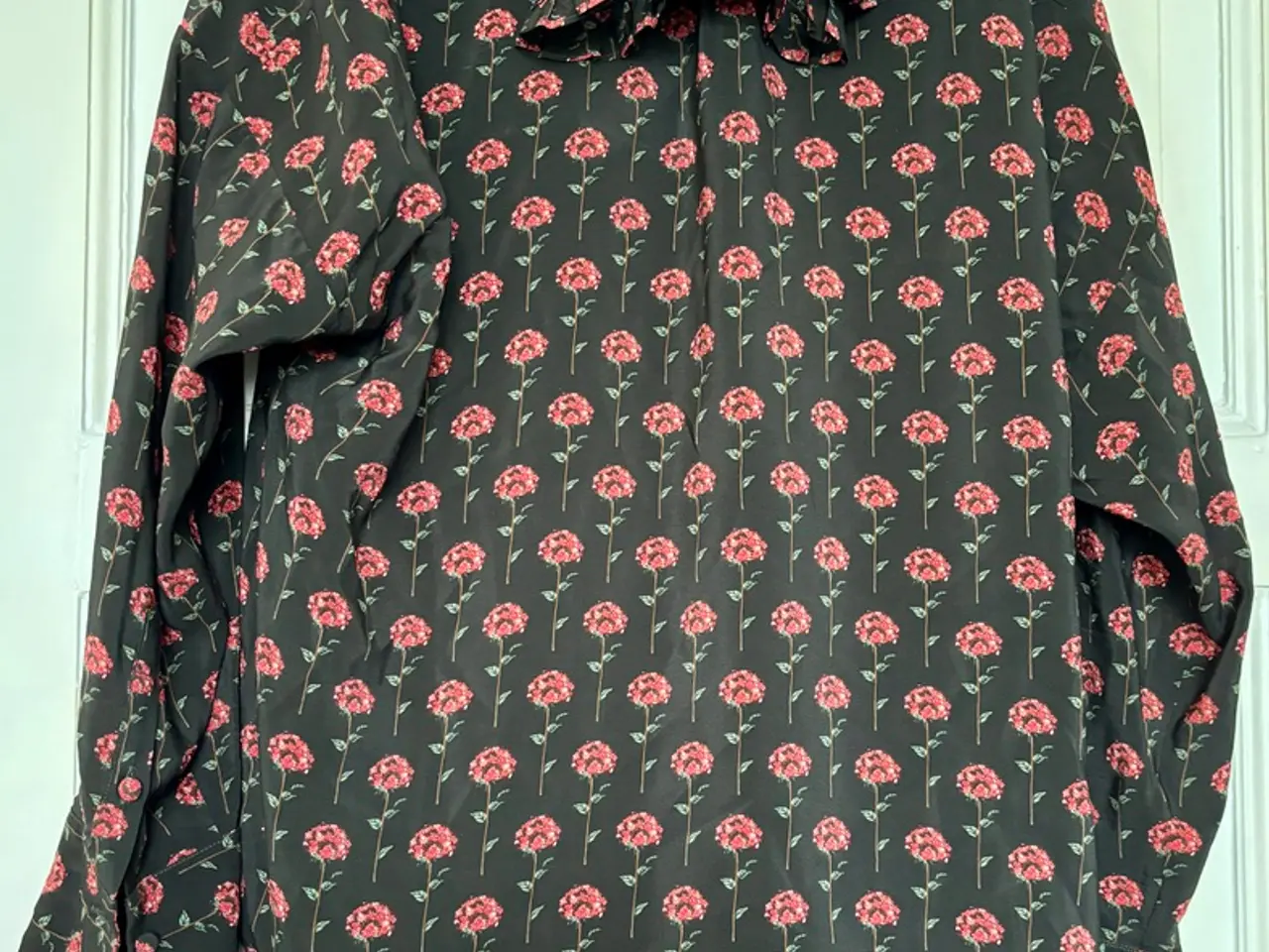 Billede 5 - Britt Sisseck, bluse med blomstermønster, str 38