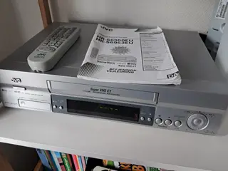 JVC VHS VIDEO m/ DISNEY BÅNDfin