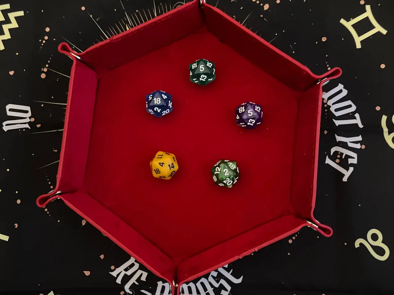 Billede 3 - Terningesæt 5 stk farvede D20 - D&D