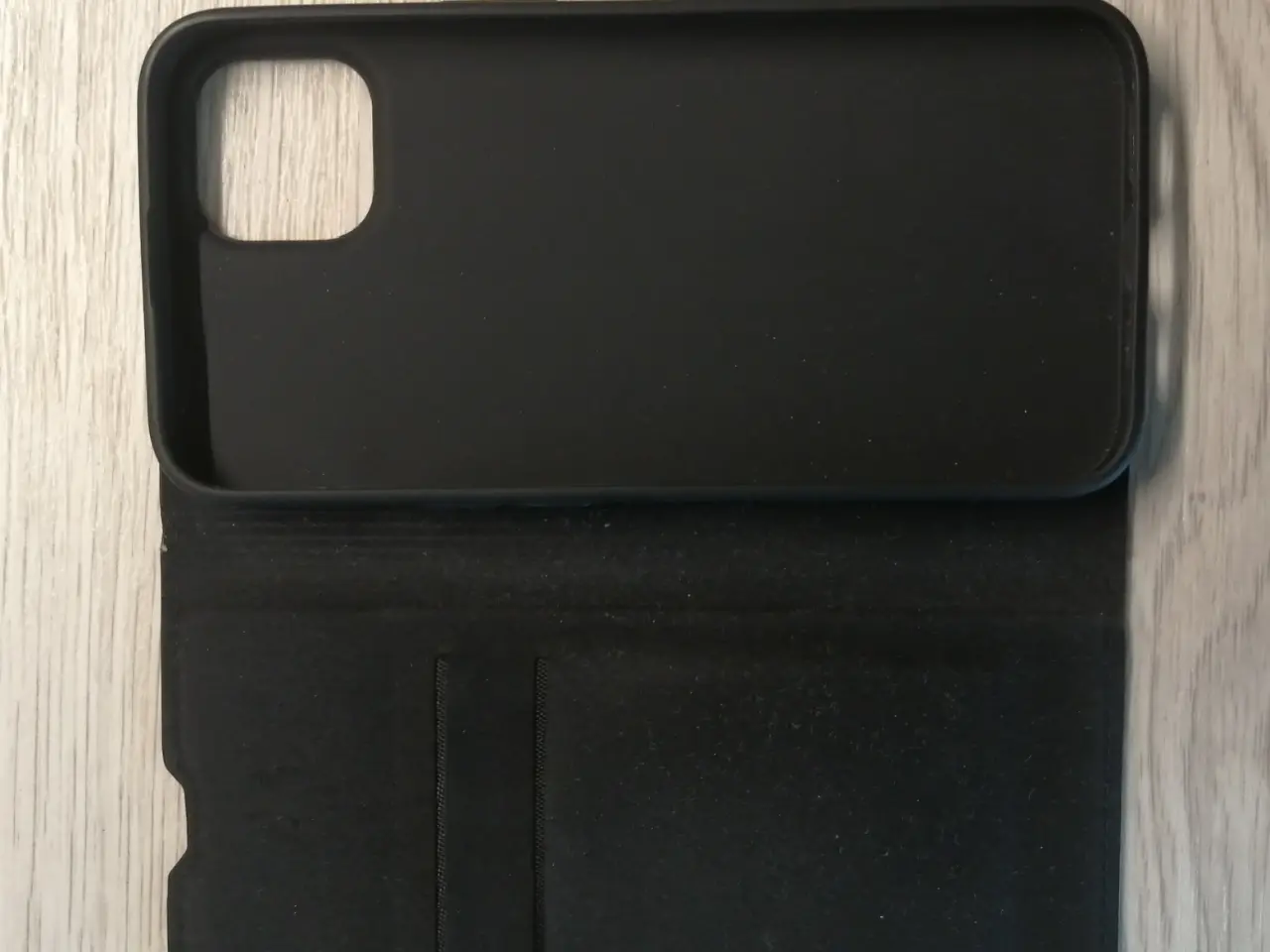 Billede 2 - Cover Flip til IPhone 13 & 14.