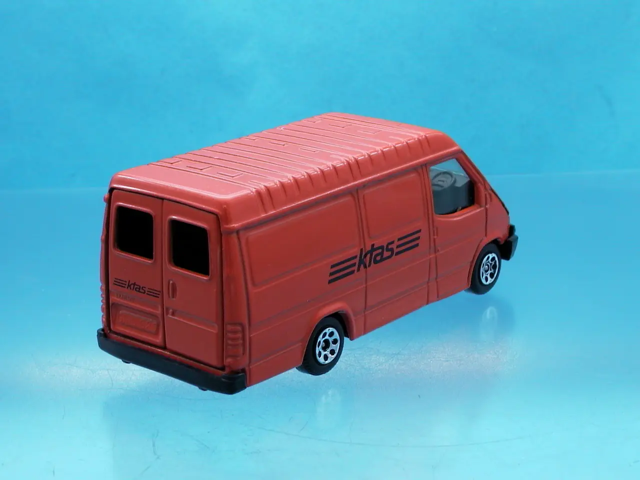 Billede 1 - Modelbil KTAS transit - Corgi C656