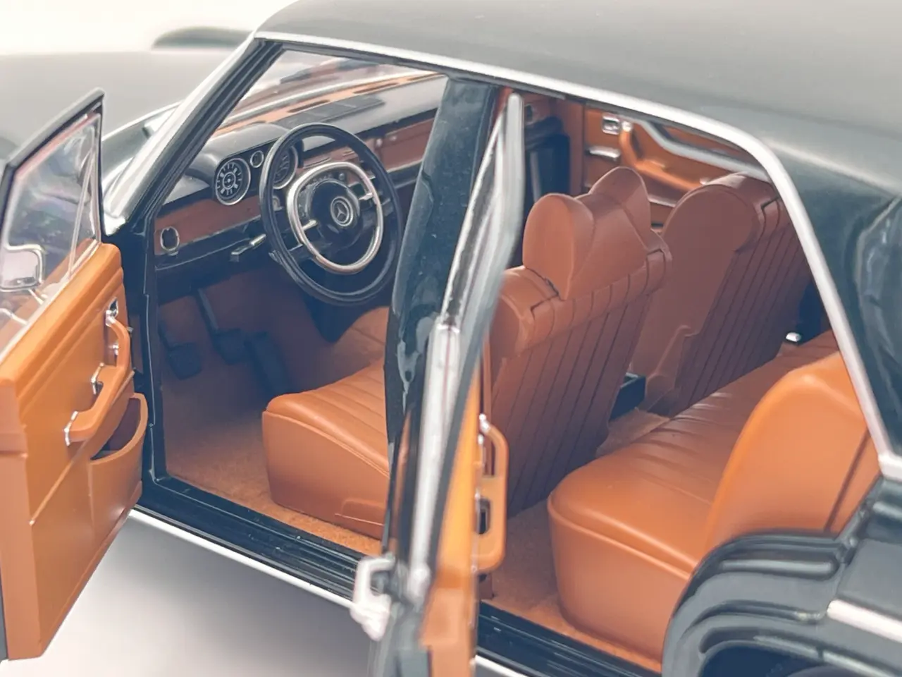 Billede 5 - 1968 Mercedes-Benz 280 SE Limousine - 1:18