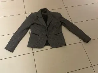 Blazer str 36