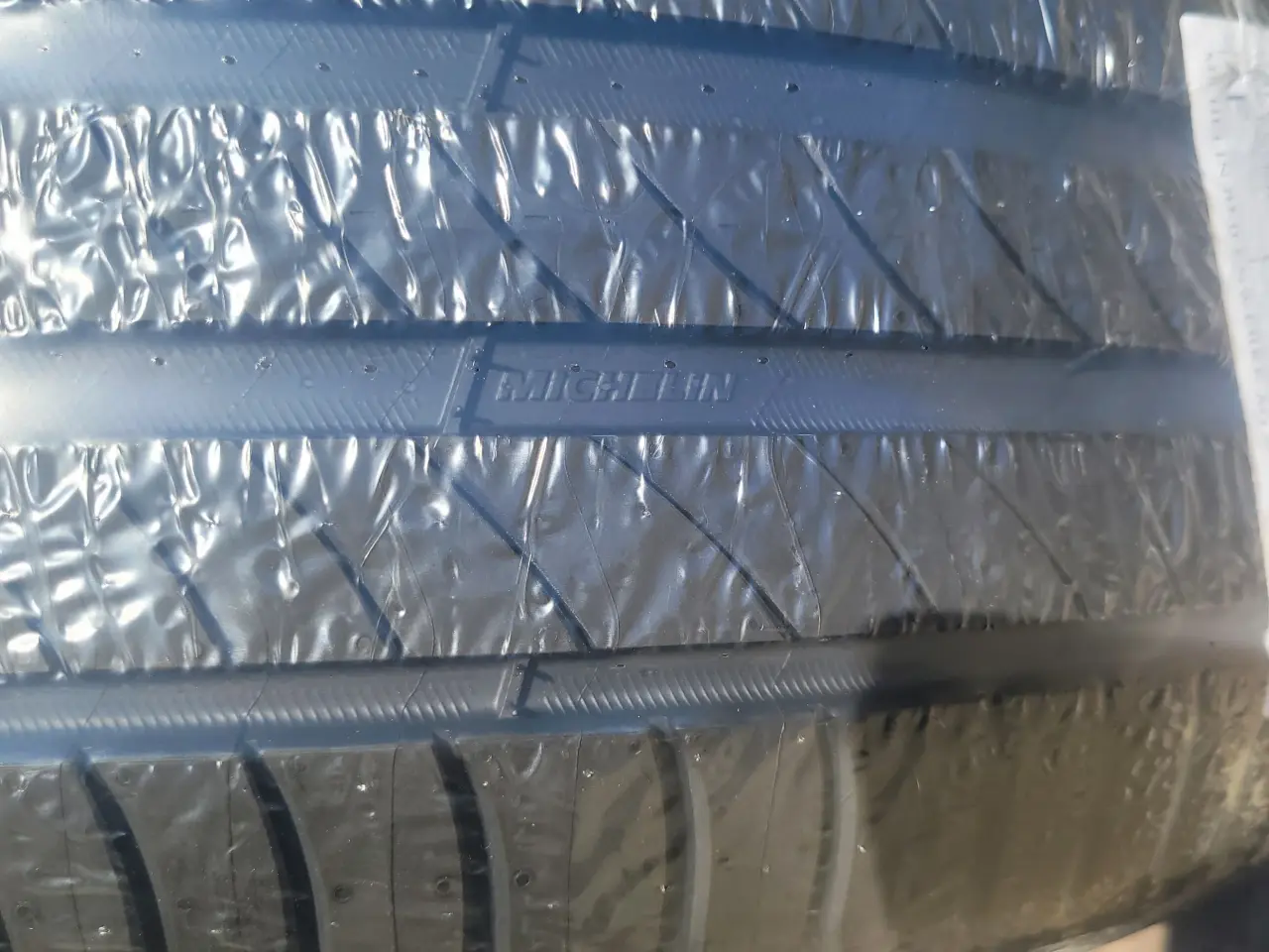 Billede 2 - 225 / 50 R 17
