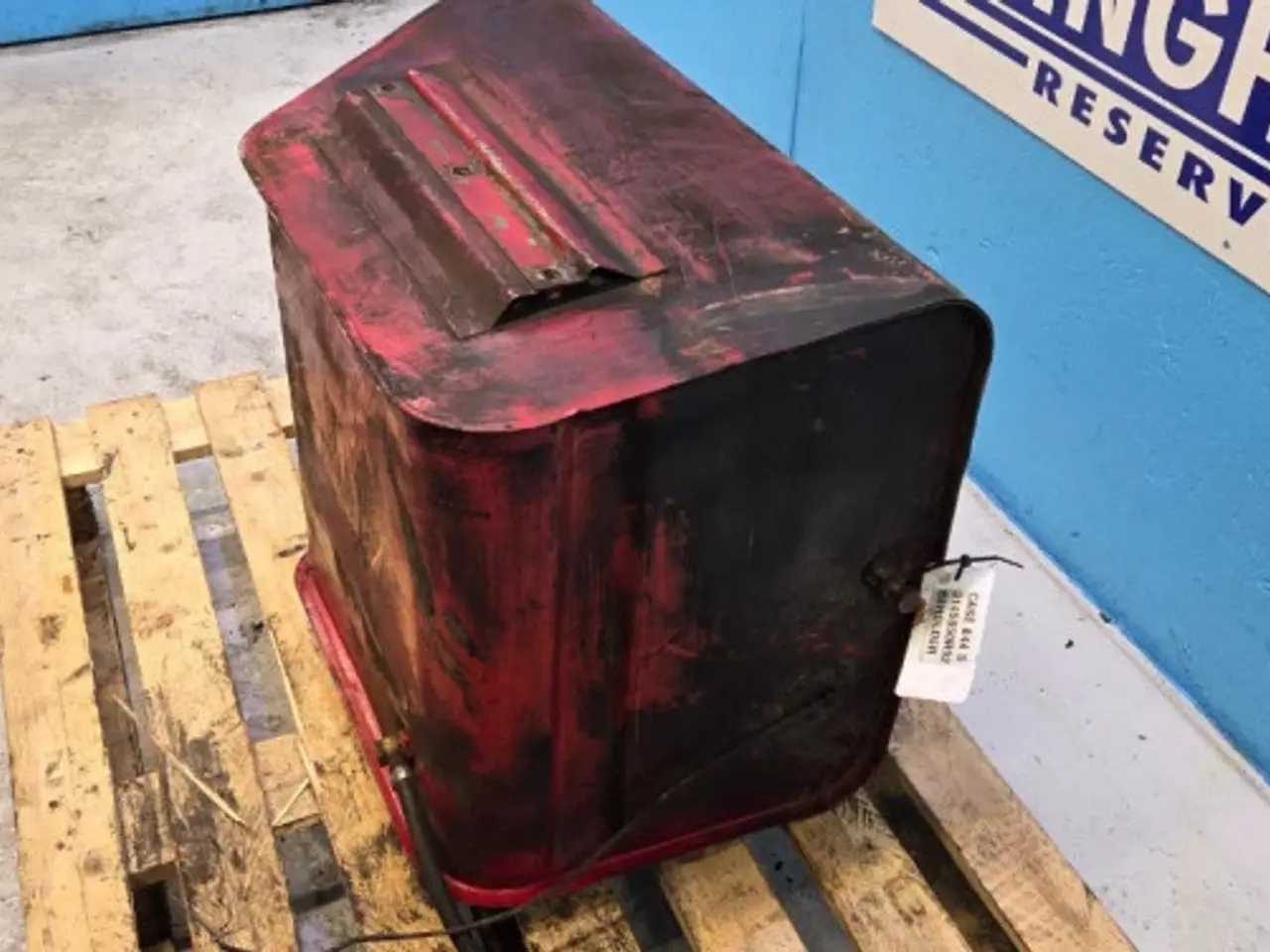 Billede 9 - Case 844S Dieseltank 3145850R92