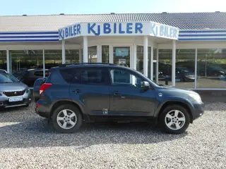 Toyota RAV4 2,2 D-CAT 177 4x4 Van