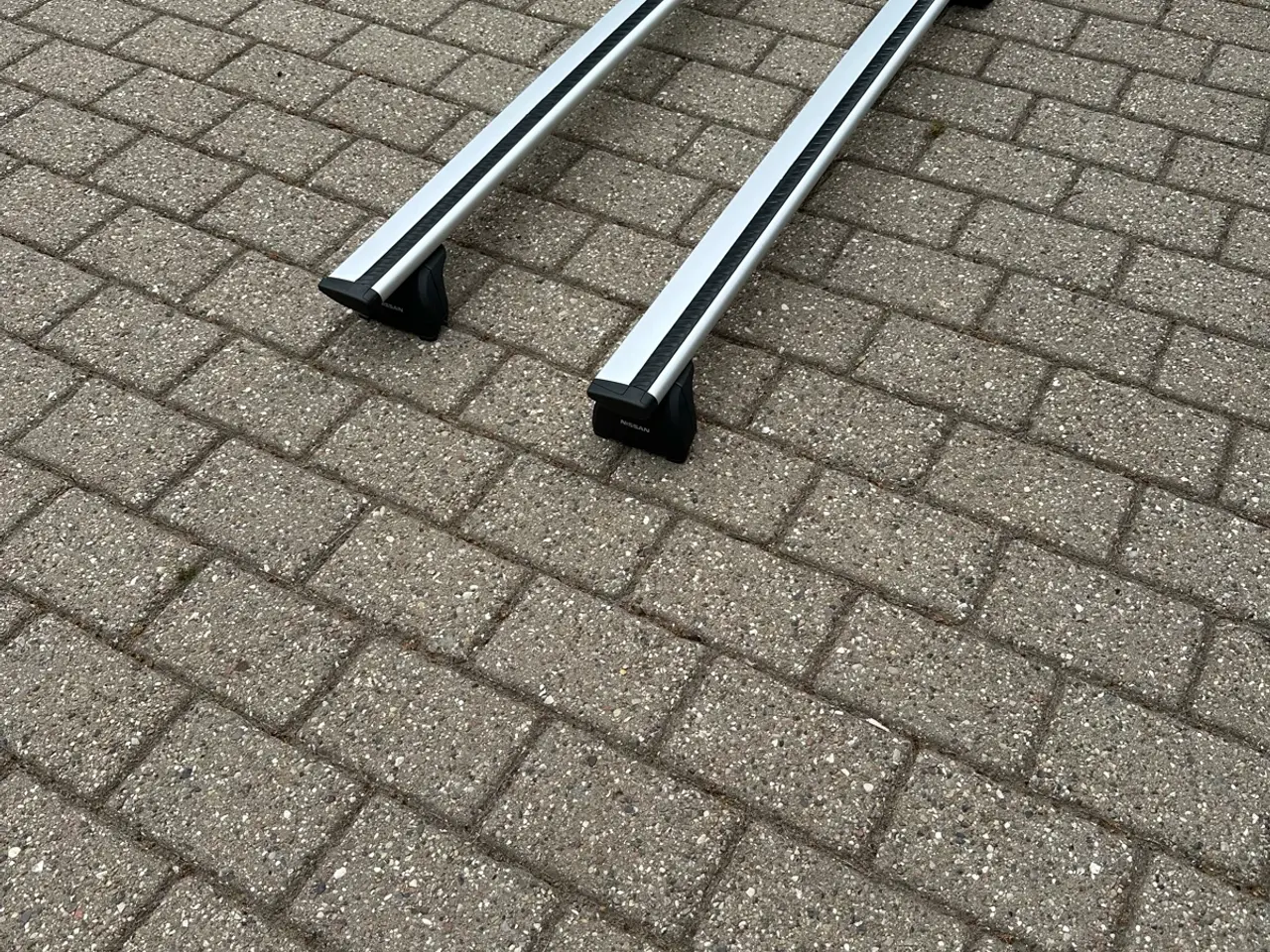 Billede 1 - Originale tagbøjler til Nissan Qashqai 600 kr.