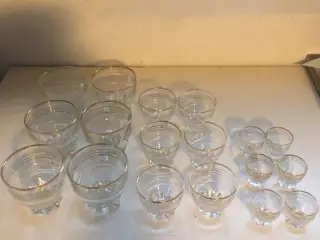 Elegante Glas med guldkant