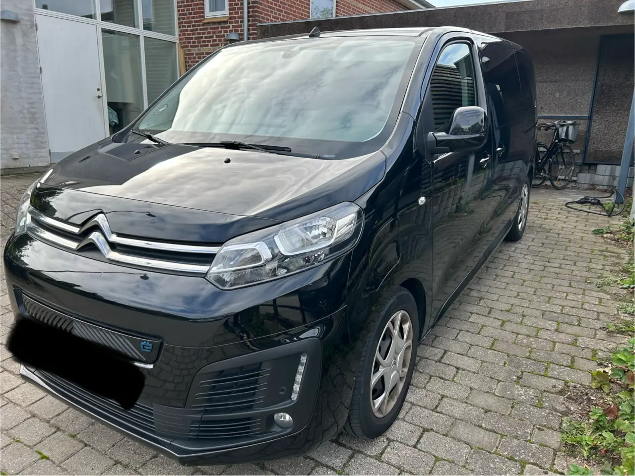 Billede 4 - Minibus med 8 sæder