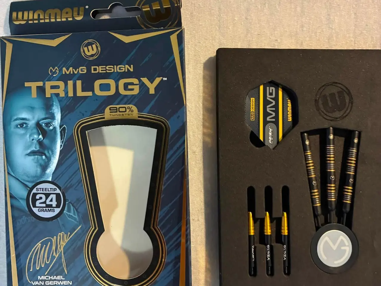 Billede 1 - MIchael Van Gerwen Trilogy Dartpile - 24 gram - 90