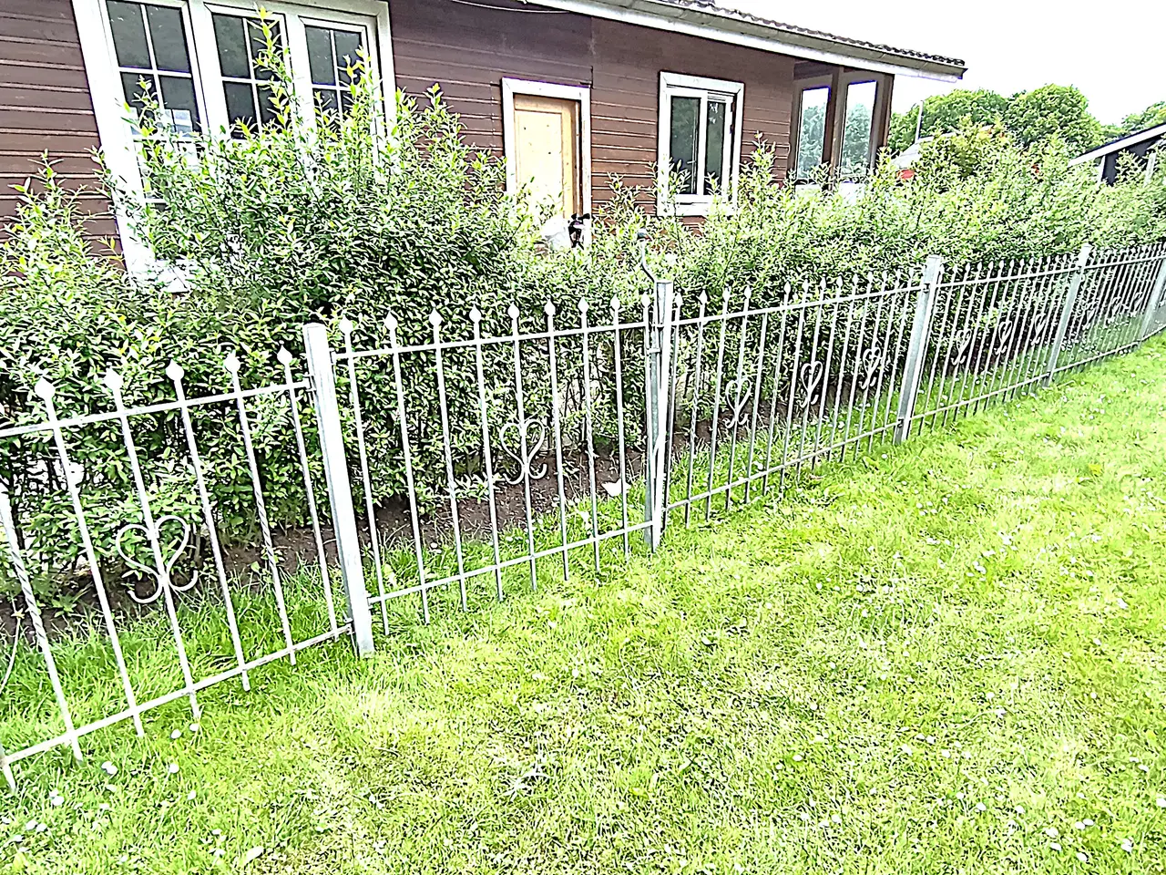 Billede 2 - Smedejerns havehegn og havelåge