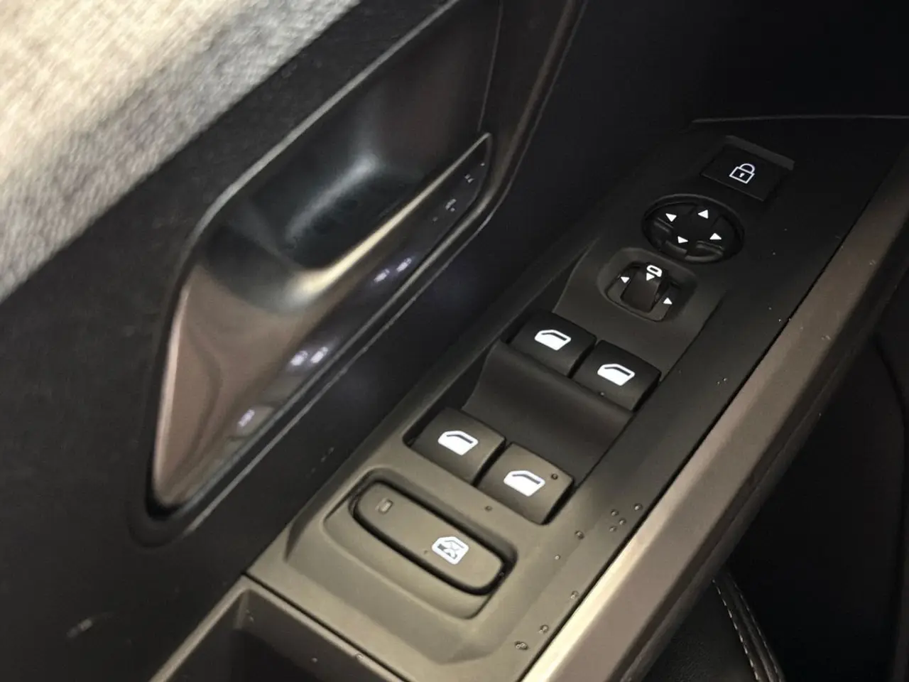 Billede 17 - Peugeot e-5008 77 Allure 7prs