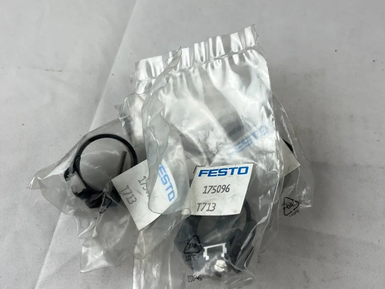 Billede 2 - parti 4× Festo SMBR‑8‑25 Sensor Mounting Kit For