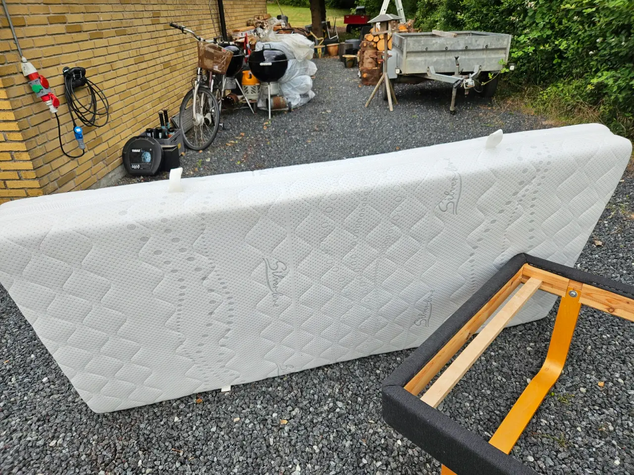Billede 5 - Elavationsseng med fjernbetjening