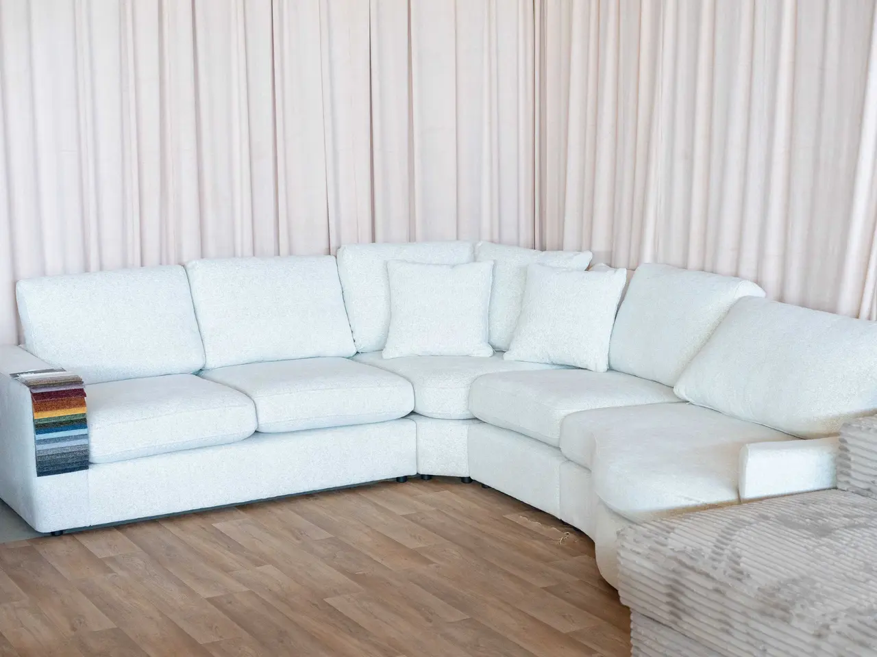 Billede 3 - Leder du efter en komfortabel sofa eller seng?!