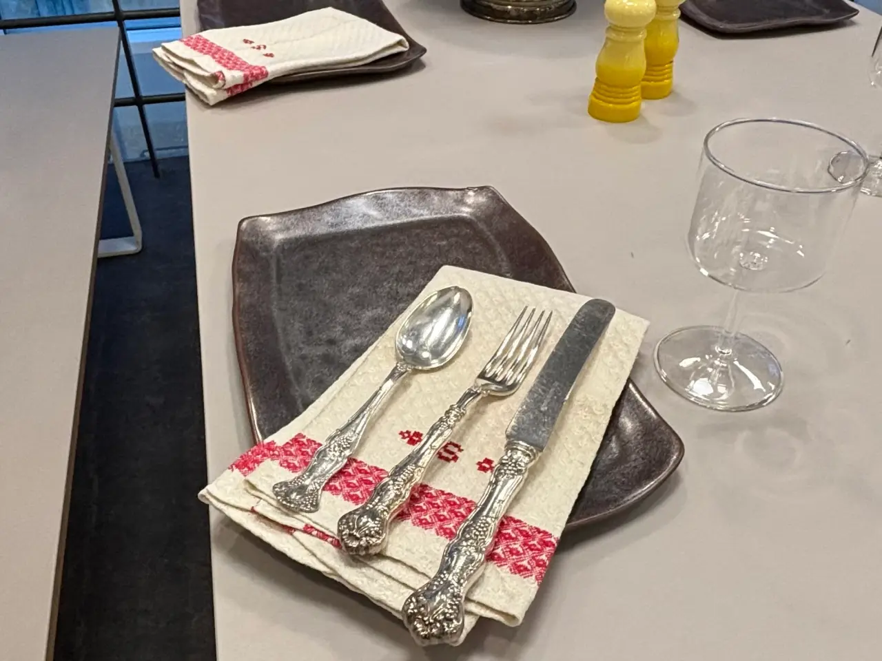 Billede 11 - Kvalitets Spisebord med Bænke