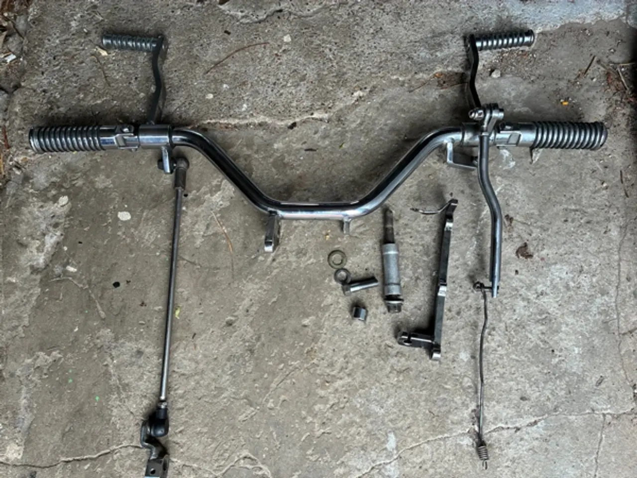 Billede 2 - Yamaha XV 535 Virago Fremflyttersæt
