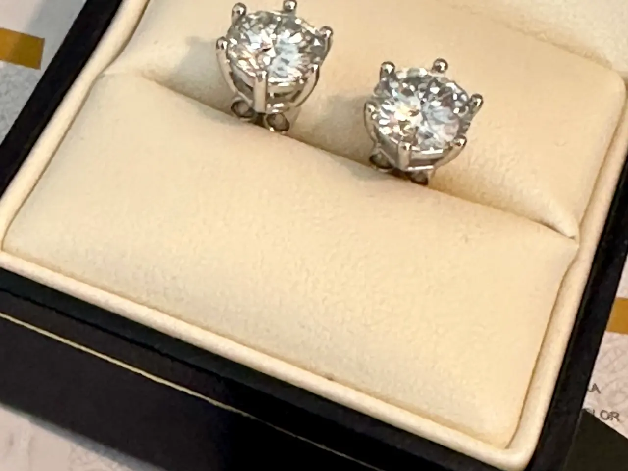Billede 7 - Nye sølvørestikker med 1 eller 2 karat moissanite.