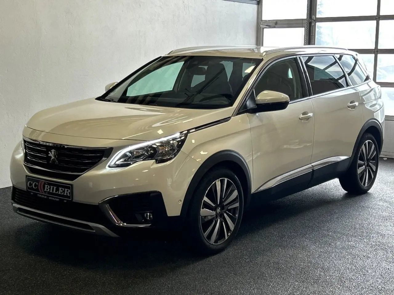 Billede 3 - Peugeot 5008 1,2 e-THP 130 Allure 7prs