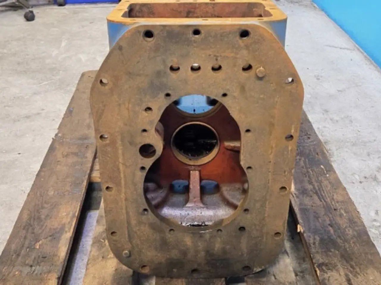 Billede 14 - Ford 8210 Gearkasse Hus E2NN7006EA
