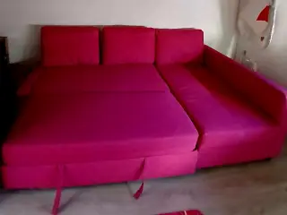 Sovesofa og børneskab