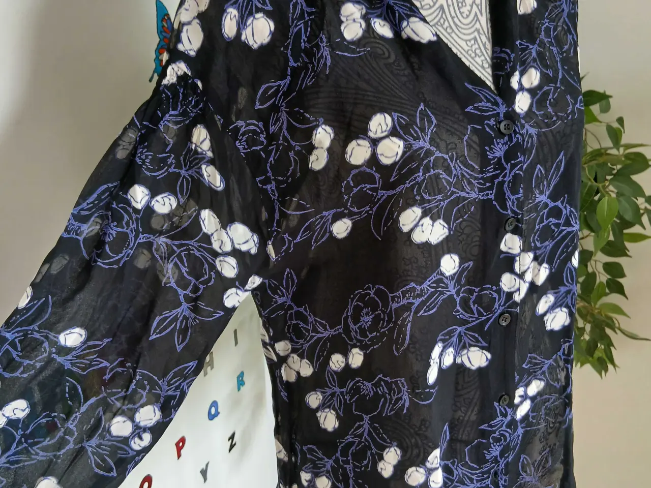 Billede 4 - Bluse. Masai. Str Small
