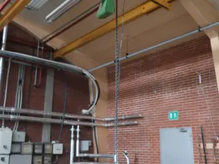 Traverskran med el. kædetalje 1000 kg.