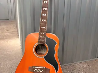 12 strenget halv akustisk guitar