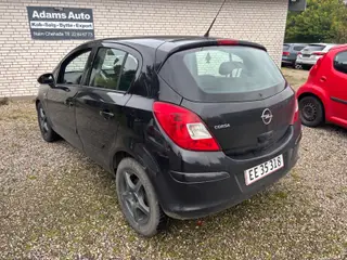 Opel Corsa 1,2 16V Enjoy