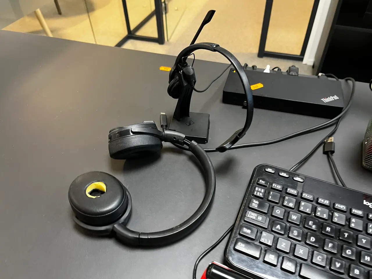 Billede 5 - Skærm inkl. dockingstation, tasketur mm. LENOVO/SAMSUNG