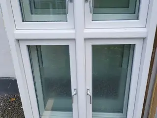 Dannebrogs vinduer/Døre -  Hvid PVC, 