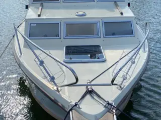 Motorbåd Grandezza 28