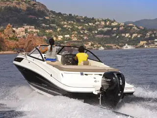 VR5 Bowrider med 150 hk Mercury-EFI 3,0L XL