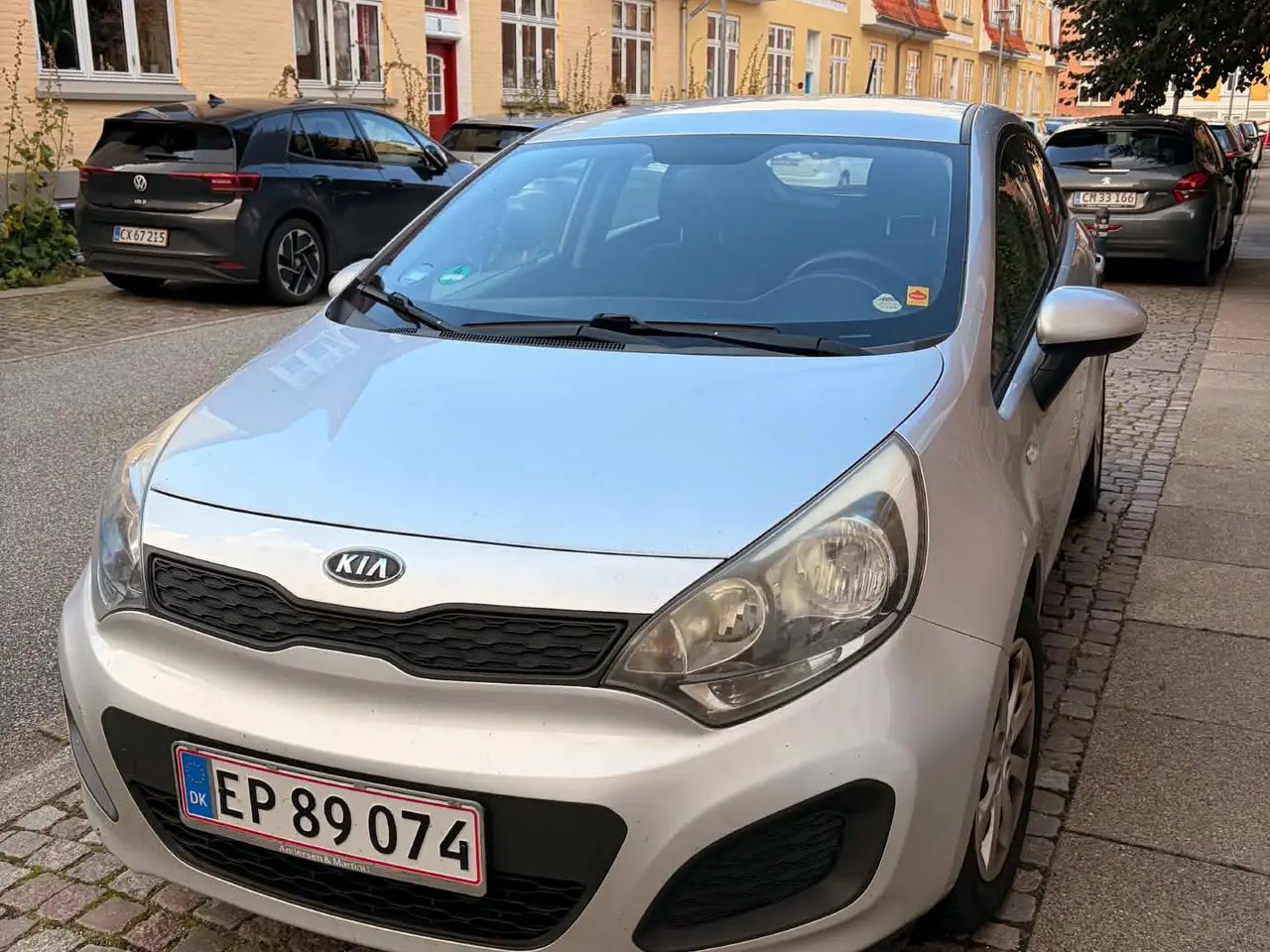 Billede 1 - Pæn Kia Rio Motion 5D på benzin til salg!