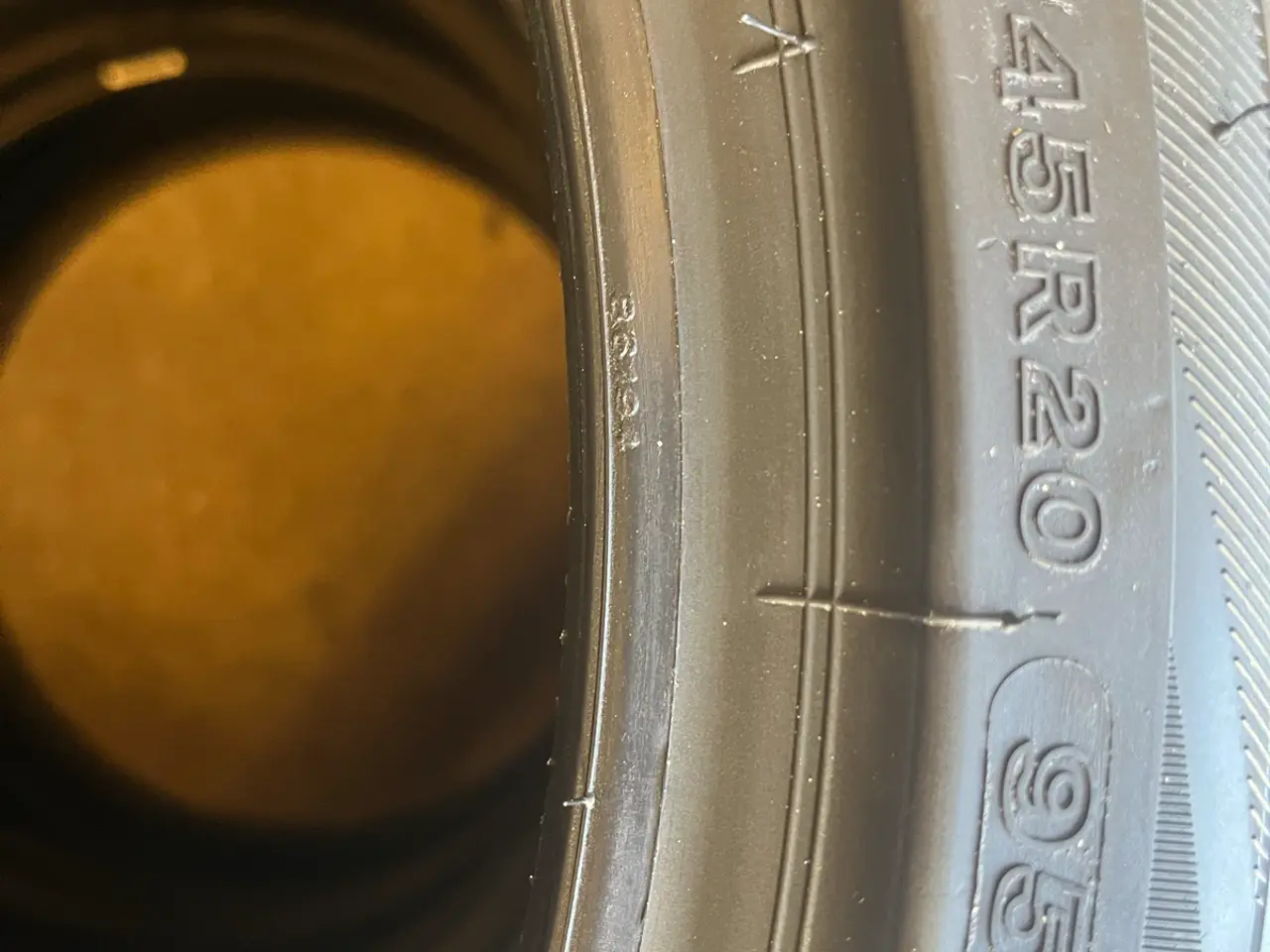 Billede 6 - Nye 215-45-20 Sommerdæk Bridgestone.