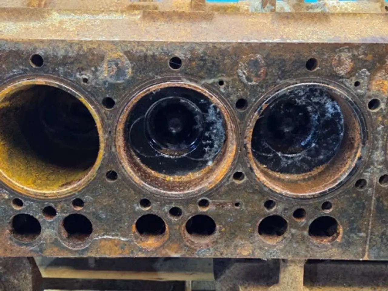 Billede 3 - SisuDiesel 645 DSBAEL Motor